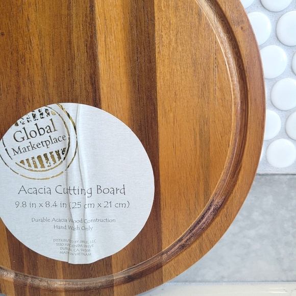 Wood Cutting Board with Juice Groove Size 9.8" x 8.4" - NWT - Picture 6 of 7